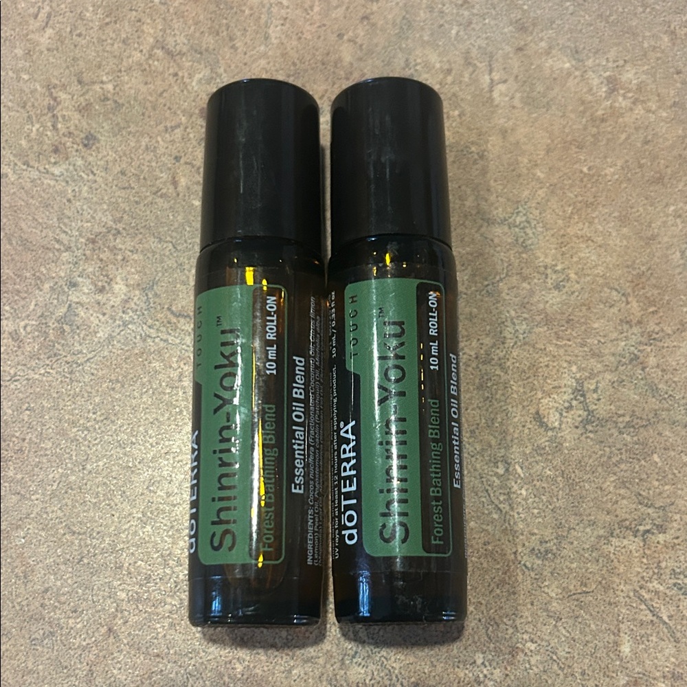 doTERRA Shinrin-Yoku Essential Oil Roll-On - Black and Green